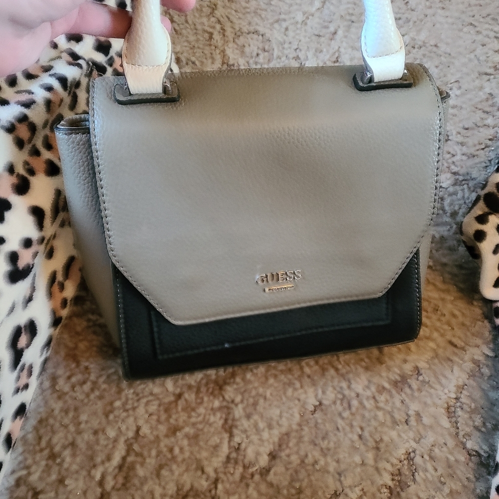 Guess bag
